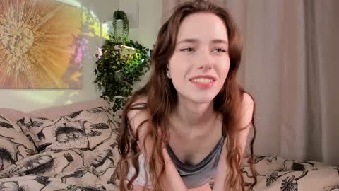 Gina online show from December 9, 8:44 pm