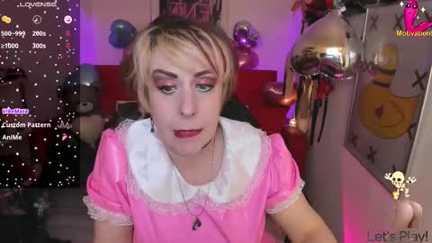 Snapshot of ginamiracle chatting on February 15, 10:42 pm Gina Moor online show from February 15, 10:42 pm