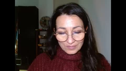 GinaONeon online show from January 8, 8:50 pm