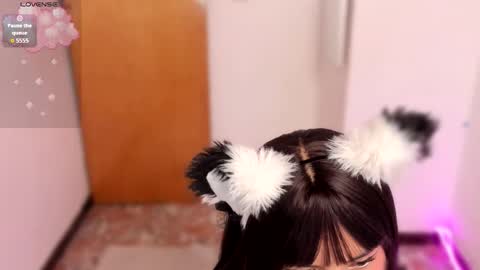 Julie online show from February 20, 4:01 am