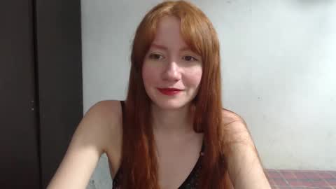 Snapshot of ginger_giirl chatting on December 7, 5:21 am Ginger online show from December 7, 5:21 am