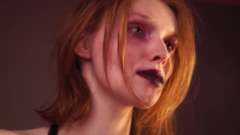        im expecting 350 thumbs up on my altar   online show from February 18, 4:15 am