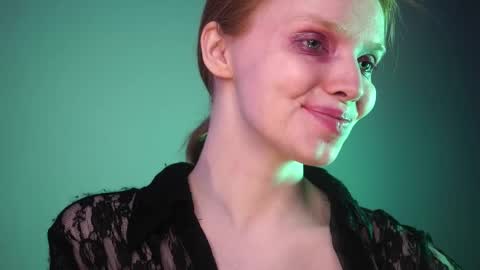        im expecting 350 thumbs up on my altar   online show from February 18, 1:10 am