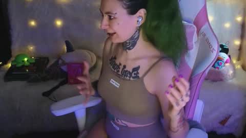 Ginger online show from March 4, 11:51 am