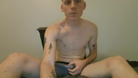 Snapshot of gingerbr3ad121 chatting on October 14, 3:31 am Gingerbr3ad121 online show from October 14, 3:31 am