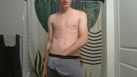 Snapshot of gingerbr3ad121 chatting on September 12, 2:24 am Gingerbr3ad121 online show from September 12, 2:24 am
