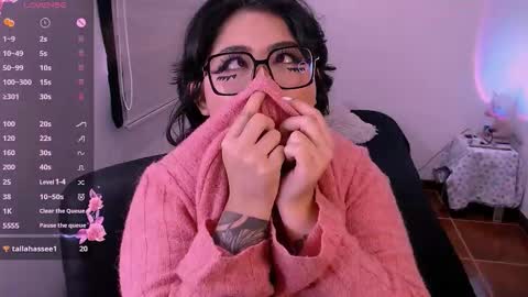 ginmeowuwu online show from October 2, 7:01 pm