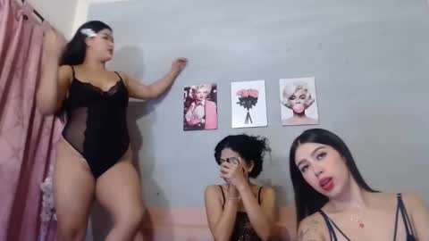 ginnifer_goodwin online show from November 3, 12:50 pm