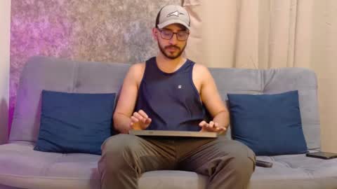 Gio online show from September 22, 7:07 pm