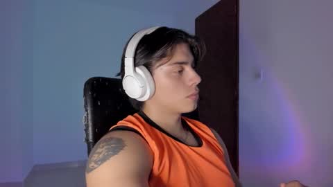 GioRusso online show from November 20, 11:46 pm