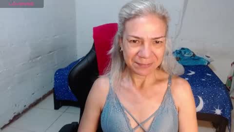Mary online show from December 17, 1:18 am