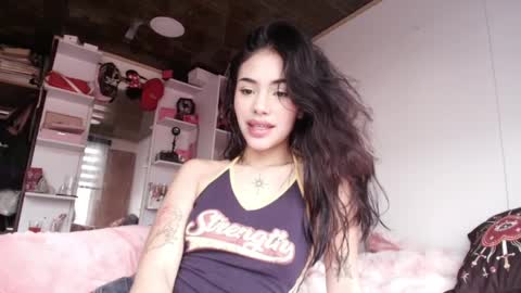 giovanna_oliveria online show from March 25, 9:54 pm