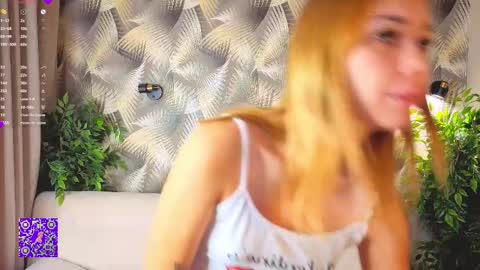 we are Lora Liza nice to meet u 3 online show from September 15, 6:04 am