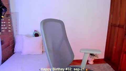 girl_inline online show from September 10, 12:00 am