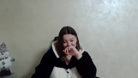 girl_leya online show from December 3, 11:07 pm