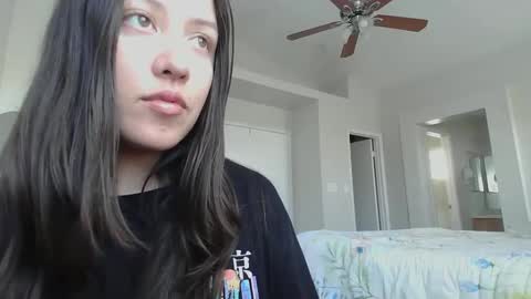 Jasmine online show from December 9, 6:25 pm