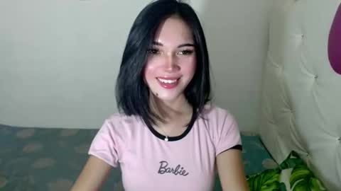 Divine online show from November 5, 8:27 am