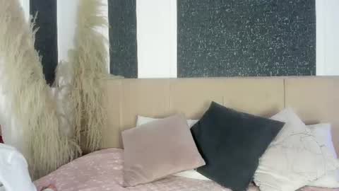 Gissy online show from July 2, 11:37 am
