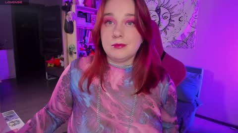 AlexaMillis online show from December 20, 9:06 pm