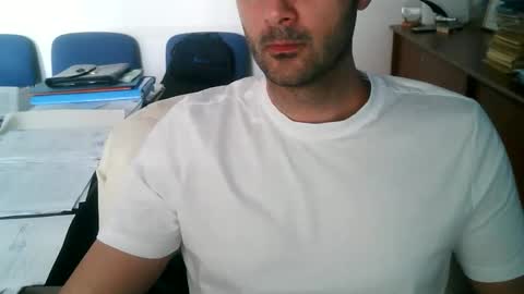 giuseppevai1 online show from April 17, 4:09 pm