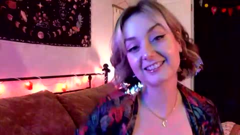 givemesweetdreams online show from November 30, 3:35 am