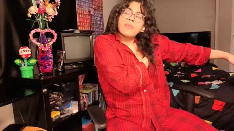 glaceon9 online show from February 26, 5:00 pm