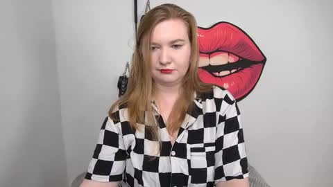 Nikki online show from November 6, 4:54 pm