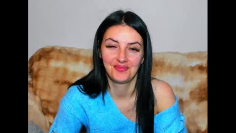 Snapshot of glamourouskassy chatting on February 17, 9:00 pm Casandra online show from February 17, 9:00 pm