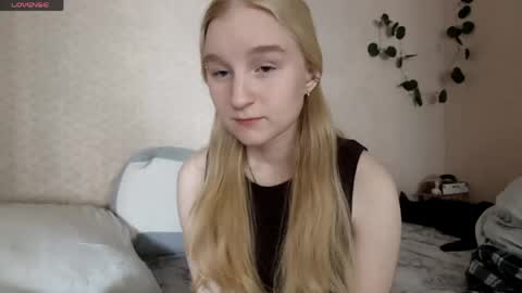 Laura online show from May 18, 8:09 am