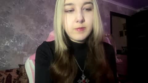 Kelly online show from April 15, 2:20 pm