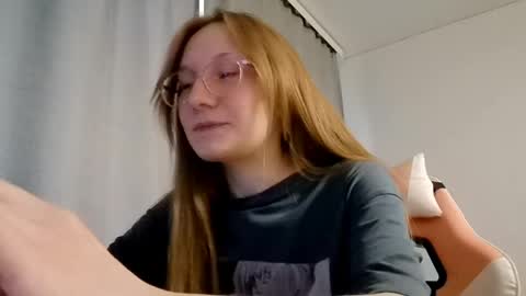 Juliet online show from May 14, 3:32 pm