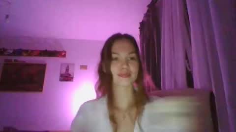 glitter_doll online show from January 10, 7:00 pm