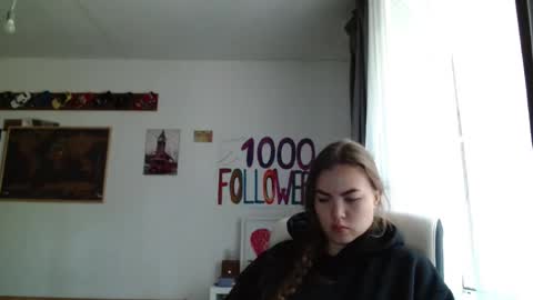glitter_doll online show from September 16, 8:17 am