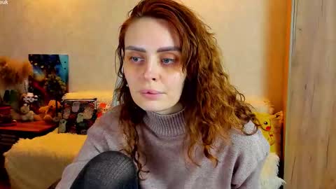 Gloria Wood online show from February 15, 6:06 pm