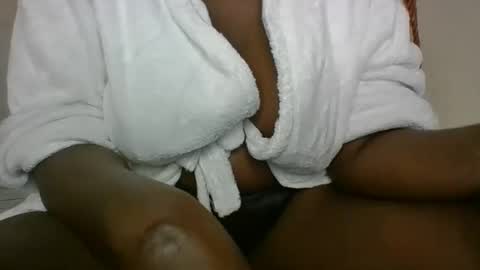 glorious_t online show from November 12, 11:45 am