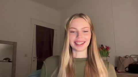 glow_angel online show from January 28, 9:29 pm