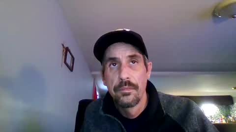 gmang4242 online show from February 27, 7:39 pm