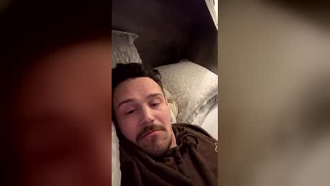 gnarcoticscrew online show from April 24, 4:36 am