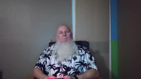 Gnomebeard online show from March 7, 1:20 am
