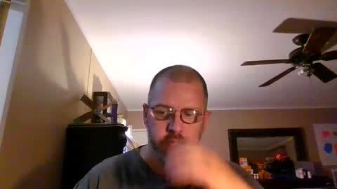 Snapshot of gobey33 chatting on September 11, 12:23 am IDKIDCIDGAF online show from September 11, 12:23 am