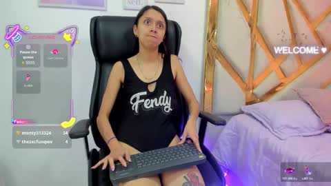 Snapshot of goddess__lilith_ chatting on October 24, 1:39 am Lilith online show from October 24, 1:39 am