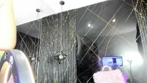 Aretha online show from March 27, 8:26 am