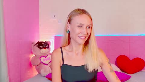 Katarina online show from September 14, 1:45 pm