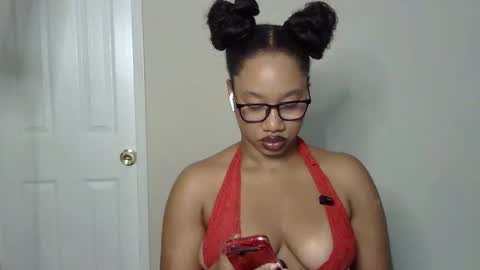 Snapshot of goddessdaisysky chatting on September 20, 5:27 pm Goddess Daisy Sky online show from September 20, 5:27 pm