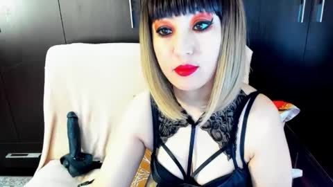 goddessemily_ online show from February 2, 4:31 am