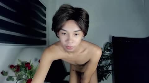 JENNIFER online show from October 25, 5:24 pm