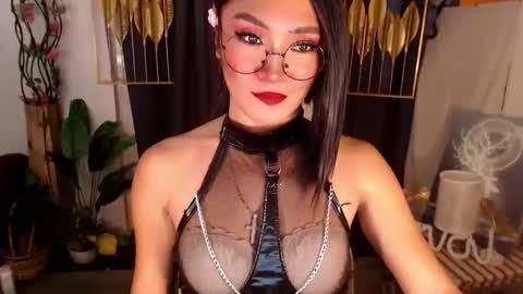 quinnie online show from January 30, 3:33 am