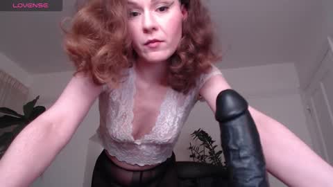 Goddess. Mommy. Master. Greedy Brat. VENINA online show from January 7, 11:21 pm