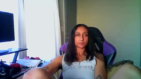 goddessvikkii online show from February 4, 9:51 pm