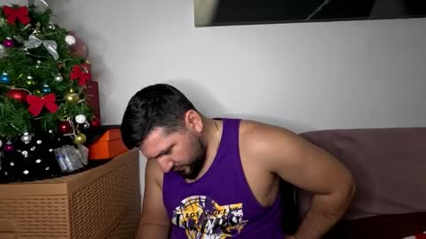 gold_alpha_boy online show from December 21, 12:11 pm